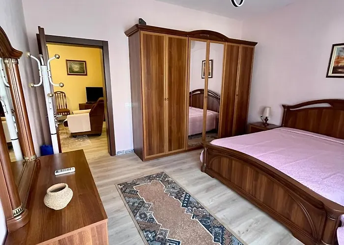 Casa Rita - Center Apartment Tirana